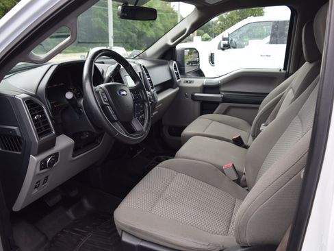 Used 2017 Ford F150 XLT w/ Equipment Group 302A Luxury AWD/4WD image 11
