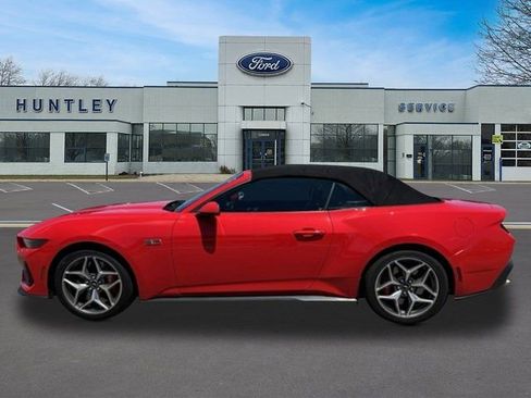 Used 2025 Ford Mustang GT Premium w/ GT Performance Package RWD image 6