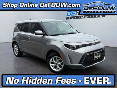 Used 2025 Kia Soul LX w/ LX Technology Package