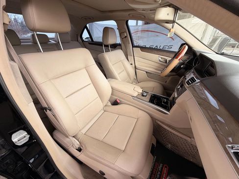 Used 2014 Mercedes-Benz E 350 4MATIC Sedan image 23
