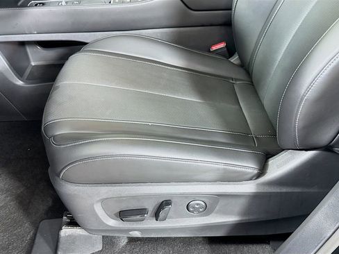 Certified 2026 INFINITI QX60 Luxe w/ Family Package image 25