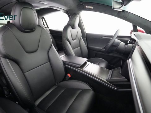 Used 2023 Tesla Model X Plaid image 8