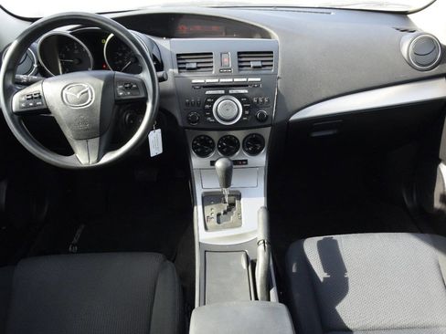 Used 2010 MAZDA MAZDA3 i Touring image 24