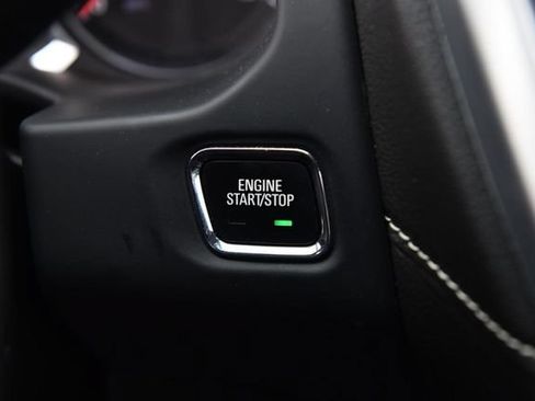 Used 2023 GMC Acadia SLT w/ Elevation Edition FWD image 22