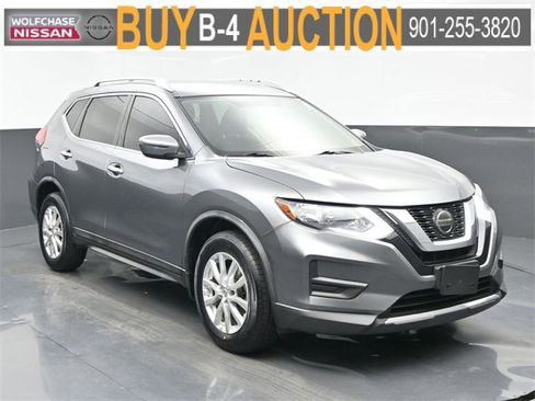 Used 2018 Nissan Rogue SV image 8