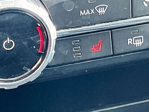 Used 2025 Ford F150 XLT w/ Equipment Group 302A MID image 21