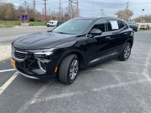 Used 2023 Buick Envision Essence image 3