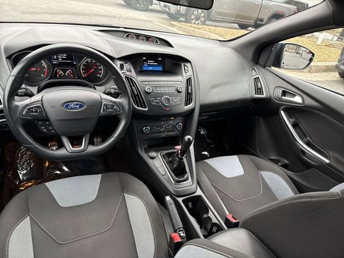 Used 2018 Ford Focus ST image 20
