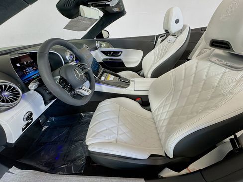 New 2025 Mercedes-Benz SL 63 AMG S e Performance 4MATIC image 21