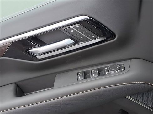 New 2026 Chevrolet Suburban Premier image 15