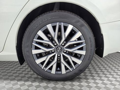 New 2025 Nissan Altima 2.5 SV image 13