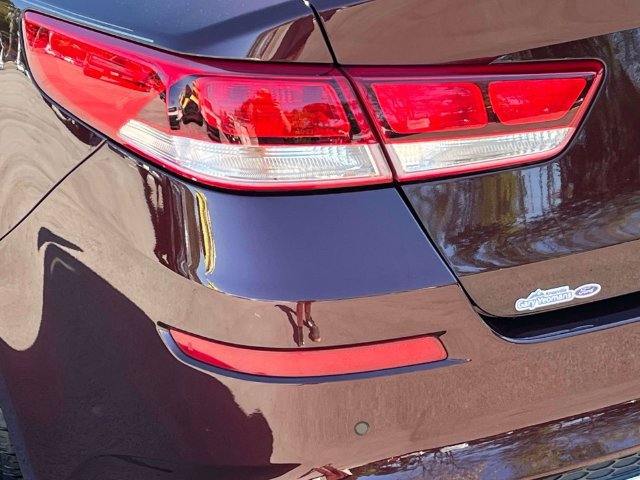 Used 2020 Kia Optima LX FWD image 10