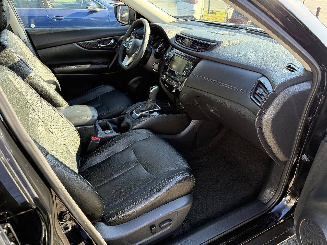 Used 2019 Nissan Rogue SL AWD/4WD image 13