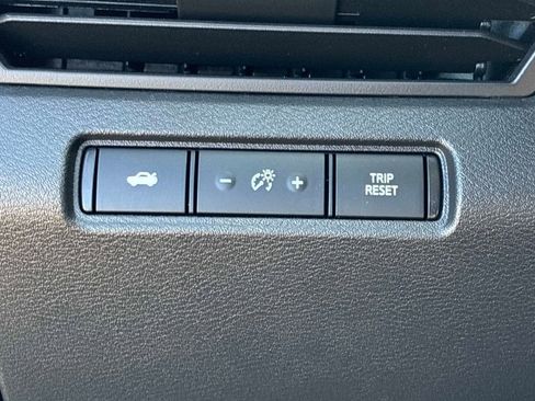 Used 2024 Nissan Altima 2.5 S FWD image 20