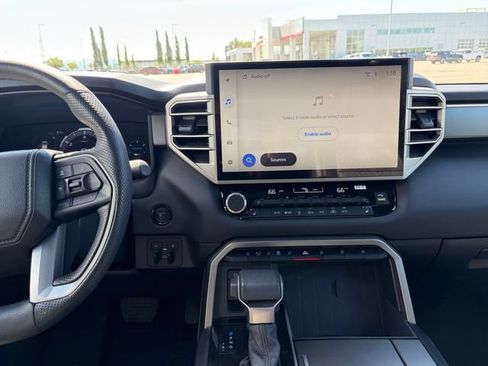 Used 2025 Toyota Sequoia SR5 w/ SR5 Premium Package AWD/4WD image 19
