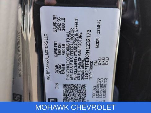 Certified 2024 Chevrolet Colorado ZR2 w/ Technology Package AWD/4WD image 36