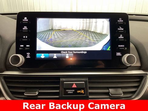 Used 2022 Honda Accord Sport image 3