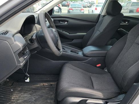 Used 2023 Honda Accord LX image 8