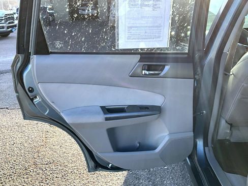 Used 2011 Subaru Forester 2.5X Limited image 21