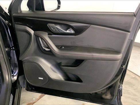 Used 2025 Chevrolet Blazer RS w/ Enhanced Convenience Package AWD/4WD image 25