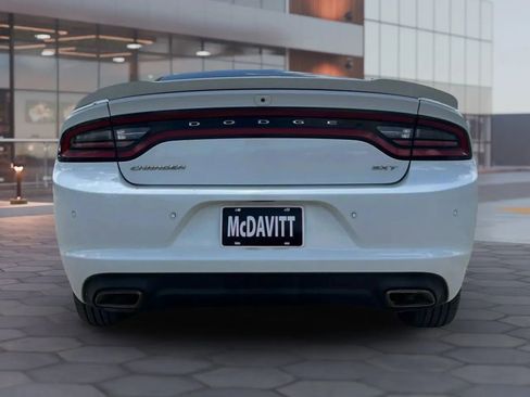Used 2018 Dodge Charger SXT image 4