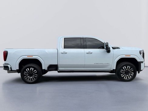 Used 2026 GMC Sierra 2500 Denali Ultimate image 16