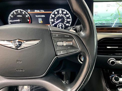 Used 2019 Genesis G90 5.0 Ultimate RWD image 18