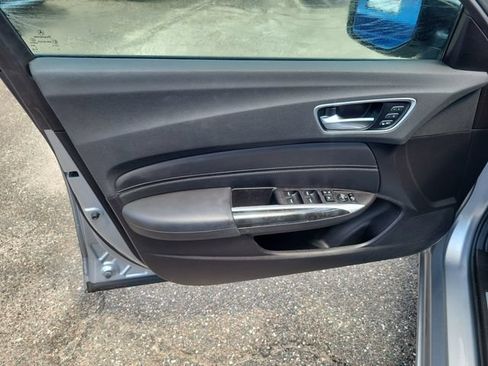 Used 2020 Acura TLX FWD image 14