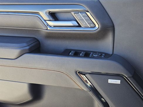 Certified 2025 GMC Sierra 2500 AT4 w/ AT4 Premium Plus Package image 31