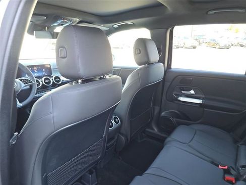 New 2026 Mercedes-Benz GLB 250 4MATIC image 17