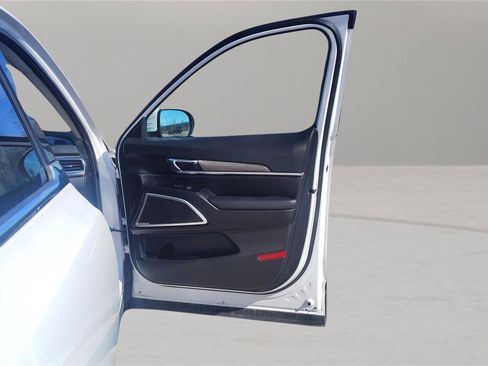 Used 2022 Kia Telluride EX w/ EX Premium Package image 17