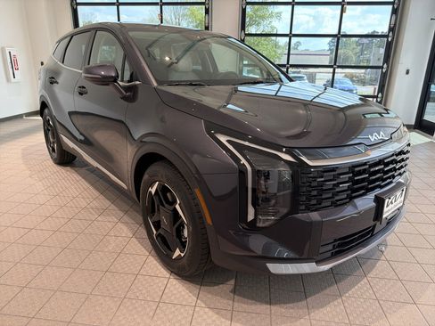 Used 2026 Kia Sportage EX image 7