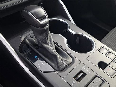 Certified 2024 Toyota Highlander LE image 14