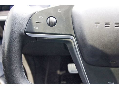 Used 2022 Tesla Model S AWD/4WD image 18