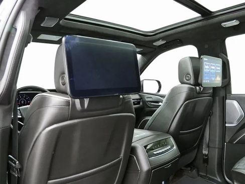 Used 2023 Cadillac Escalade V image 37
