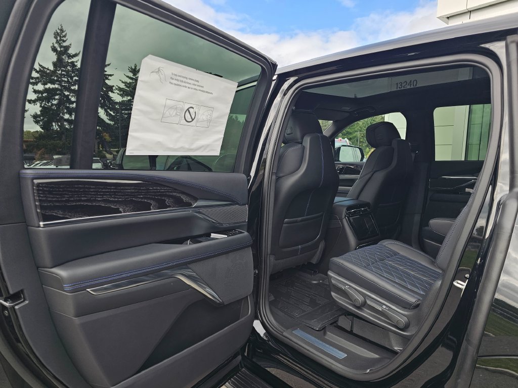 New 2026 Cadillac Escalade IQ Luxury 1 w/ LPO, Floor Liner Package AWD/4WD image 19