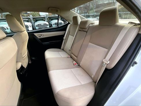 Used 2016 Toyota Corolla LE image 24