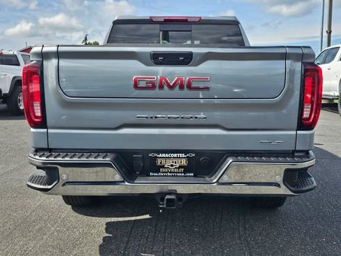 Used 2025 GMC Sierra 1500 SLT w/ SLT Convenience Package AWD/4WD image 4