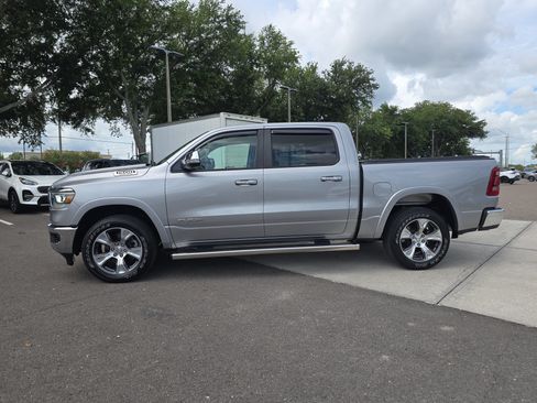 Used 2022 RAM 1500 Laramie AWD/4WD image 5