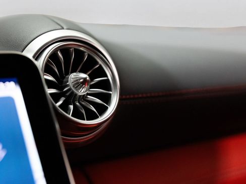 Used 2025 Mercedes-Benz AMG GT 63 image 46