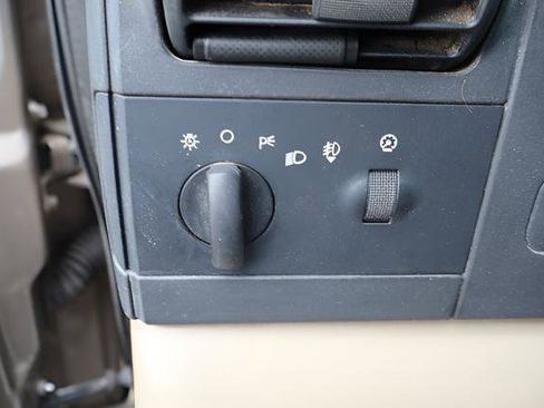 Used 2006 Ford F250 XLT AWD/4WD image 16