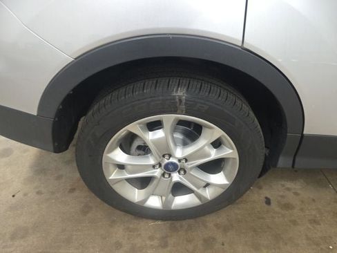 Used 2014 Ford Escape Titanium FWD image 9