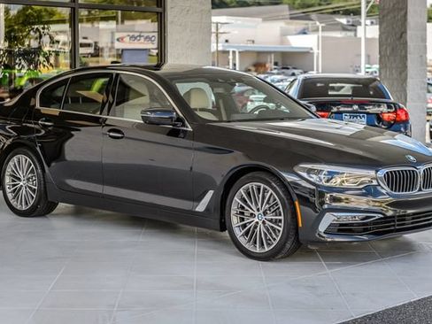 Used 2017 BMW 540i RWD image 4