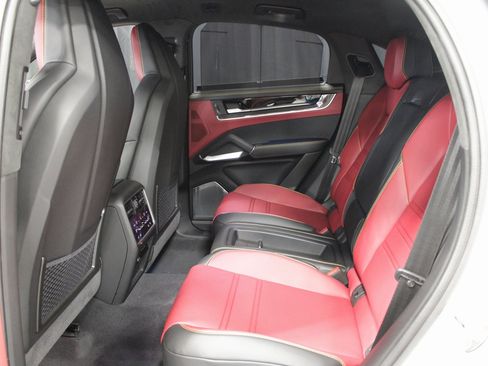 New 2025 Porsche Cayenne Turbo GT image 22