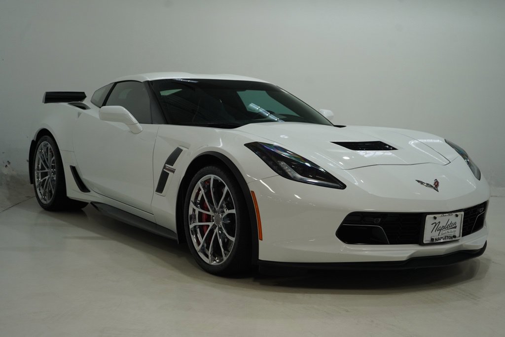 Used 2018 Chevrolet Corvette Grand Sport RWD image 1