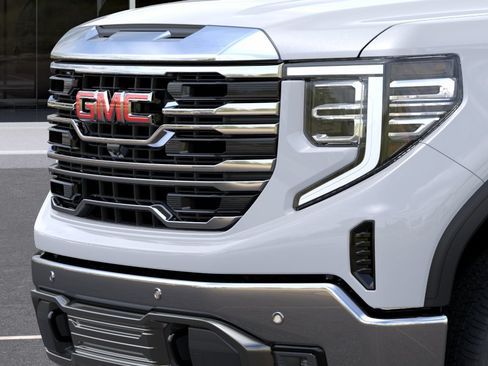 New 2026 GMC Sierra 1500 SLT w/ SLT Convenience Package RWD image 13