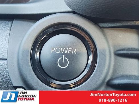 Used 2025 Toyota Crown Platinum image 23