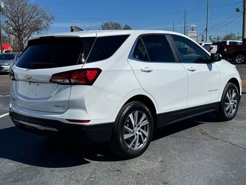 Used 2024 Chevrolet Equinox LT w/ LPO, Floor Liner Package image 5