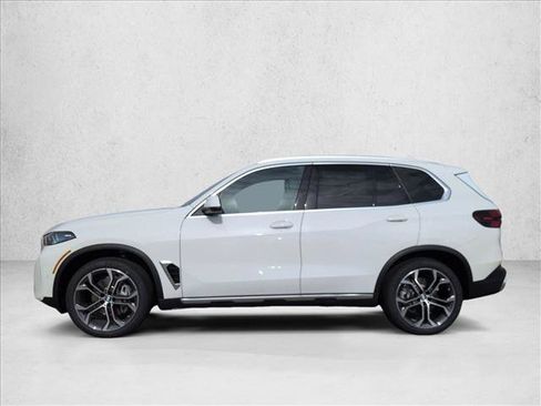 Used 2026 BMW X5 xDrive40i w/ Climate Comfort Package AWD/4WD image 5