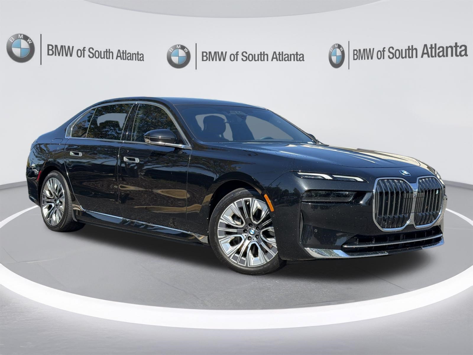 Certified 2024 BMW i7 xDrive60 AWD/4WD image 2